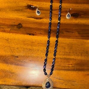 Avon Midnight Blue and Gold Necklace Set